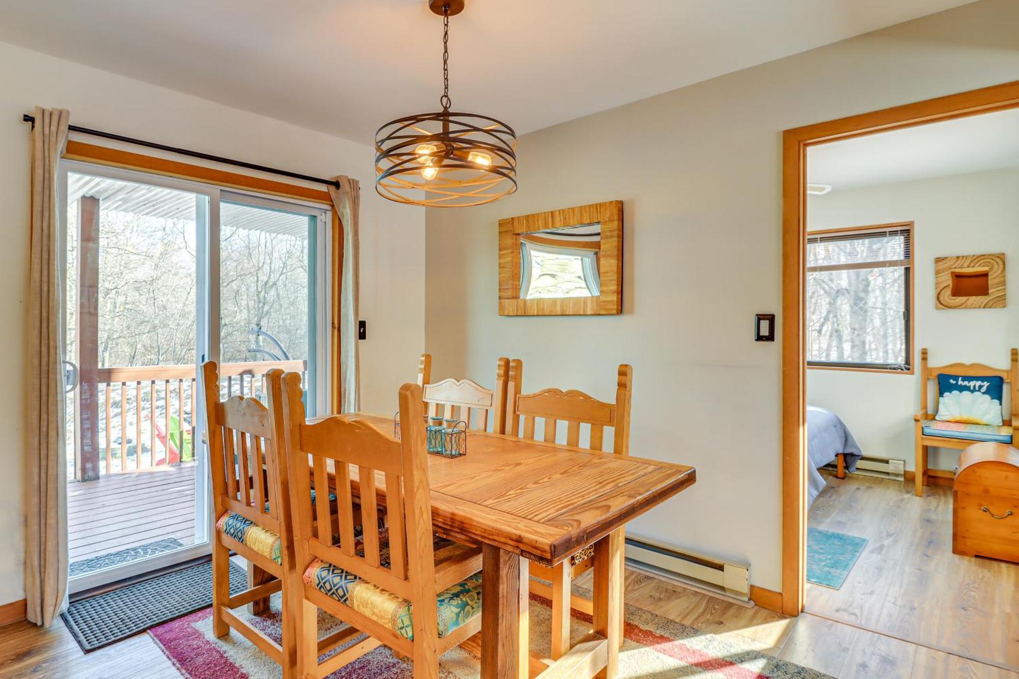 Poconos Home With Private Spa And Fire Pit Long Pond Екстериор снимка
